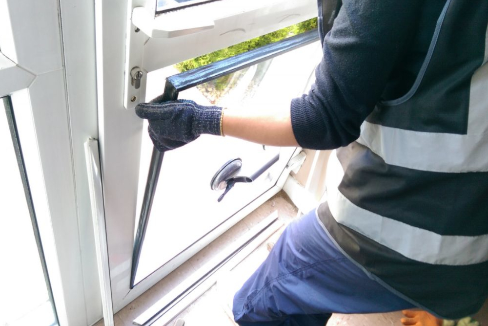 Double Glazing Repairs, Local Glazier in Raynes Park, South Wimbledon, SW20